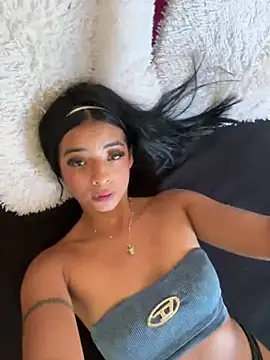 Laura fernandezII online show from 01.22.25