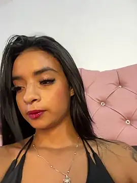 Laura fernandezII online show from 02.19.25