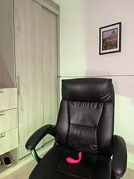 Laura fernandezII online show from 03.14.26