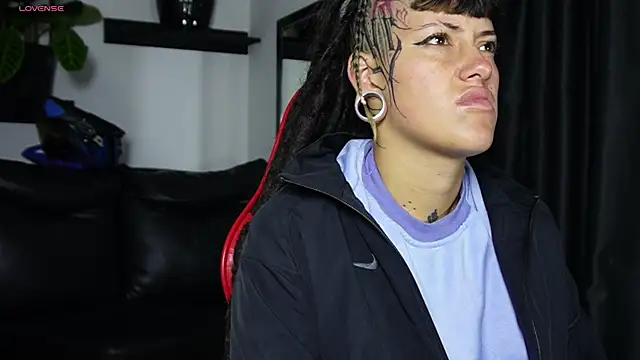  sharlotte777 online show from 03.31.26