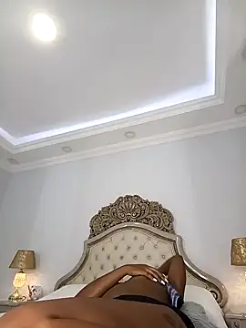 SarahBrunet online show from 02.11.25