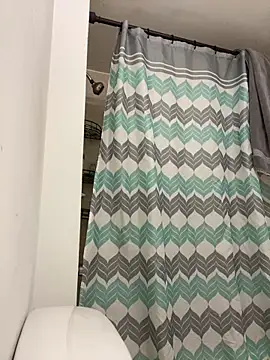 islandvybee55 online show from 12.14.24