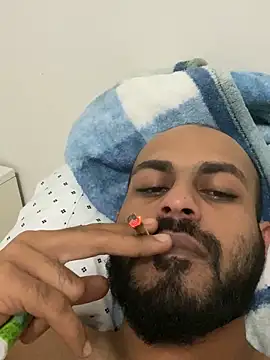 islandvybee55 online show from 02.02.25