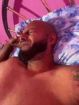 islandvybee55 online show from 02.22.26