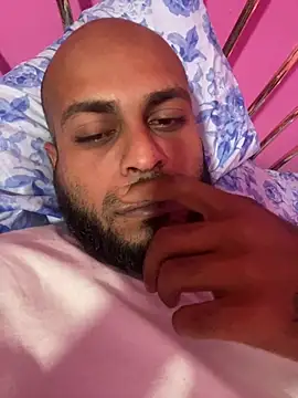 islandvybee55 online show from 02.24.26