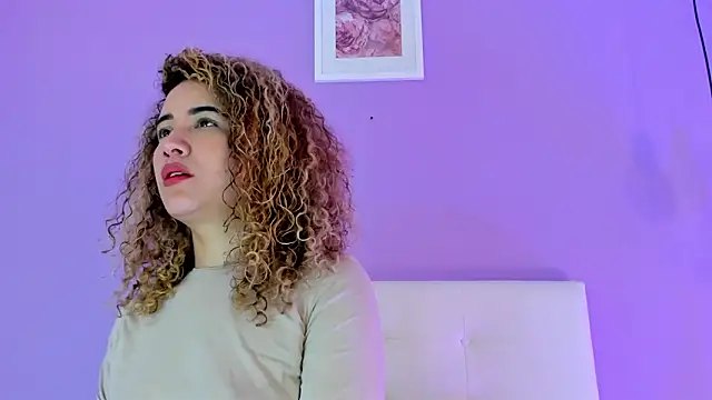 Snapshot of Charlotte11-11 chatting on 11.22.25 Charlotte11-11 online show from 11.22.25