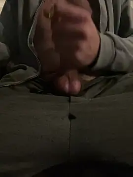 Snapshot of beardick4dadholes chatting on 12.16.24 beardick4dadholes online show from 12.16.24