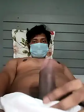 Snapshot of gym_lover076 chatting on 01.20.25 gym lover076 online show from 01.20.25