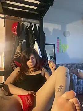 GwenCarreraX0 online show from 06.18.26