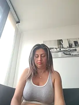 Latiinvenushot online show from 03.08.26