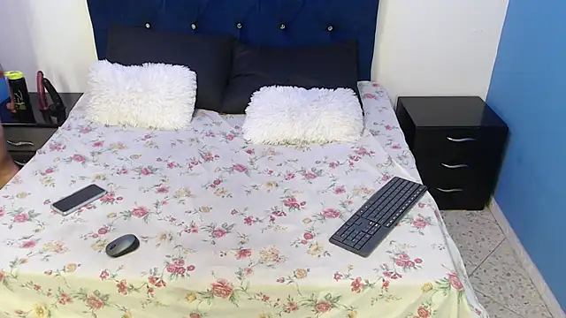 VickyJohnson1 online show from 03.11.25