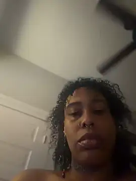 loveluna8 online show from 04.19.26