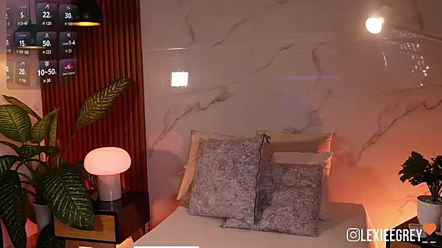 lexiee grey  online show from 05.26.26