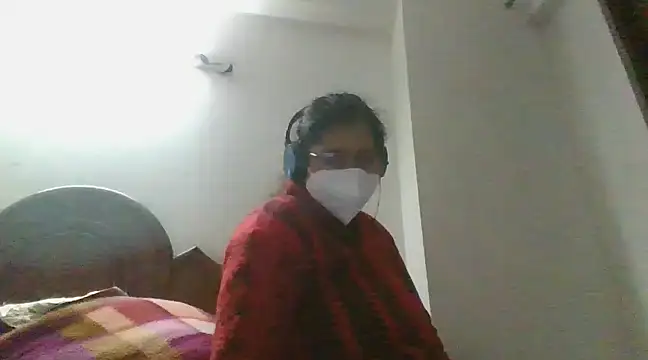 Snapshot of cutiecatty21 chatting on 12.21.24 cutiecatty21 online show from 12.21.24