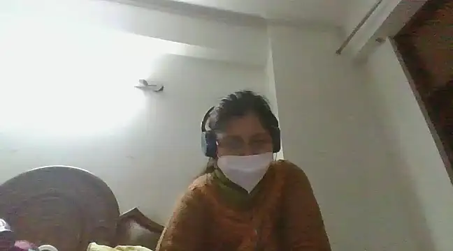 Snapshot of cutiecatty21 chatting on 12.25.24 cutiecatty21 online show from 12.25.24