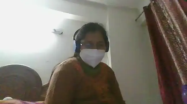 Snapshot of cutiecatty21 chatting on 12.26.24 cutiecatty21 online show from 12.26.24