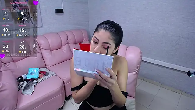 Alaya cute online show from 01.20.25