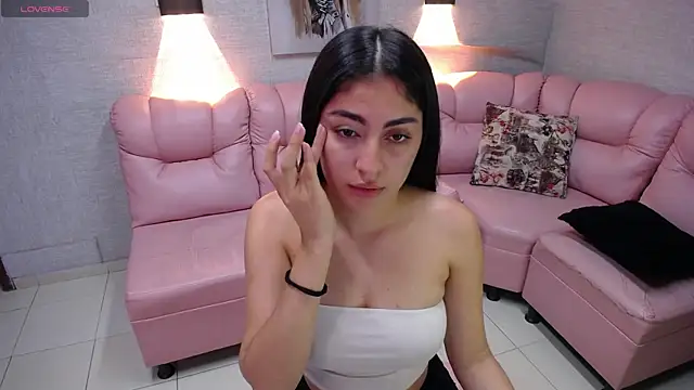 Alaya cute online show from 10.17.25