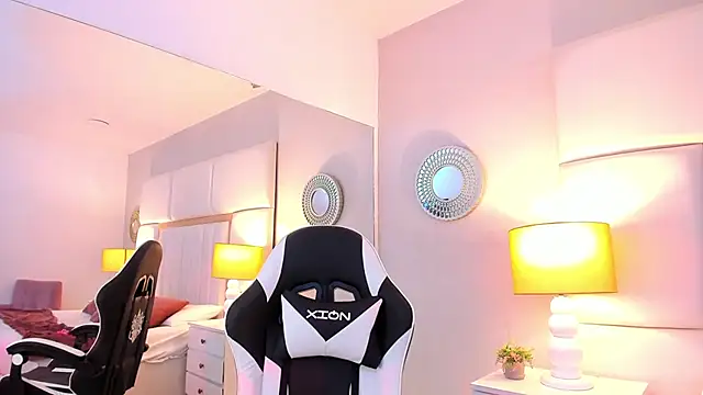 AmbarSantany online show from 02.03.25