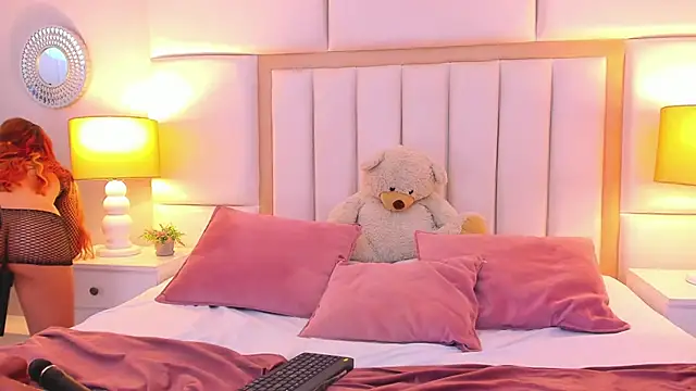 AmbarSantany online show from 03.22.25