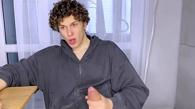 alyx garden online show from 04.04.26