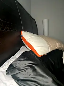 Kinkbitch25 online show from 12.04.25