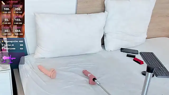 Megansttein  online show from 02.15.25