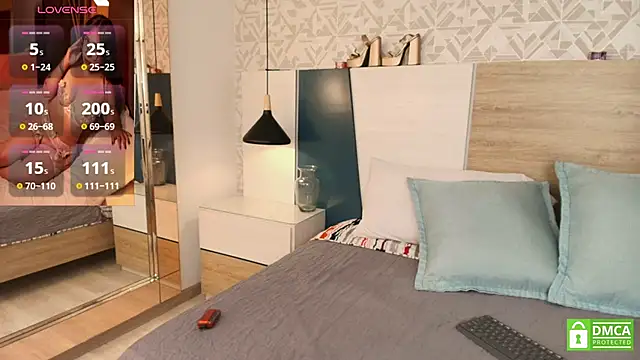 Megansttein  online show from 10.09.25