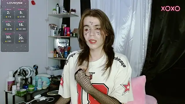 Snapshot of shun_sun chatting on 12.06.24 shun sun online show from 12.06.24