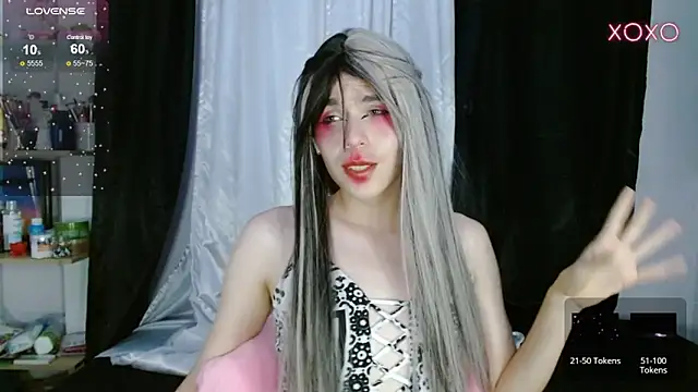 Snapshot of shun_sun chatting on 02.21.25 shun sun online show from 02.21.25