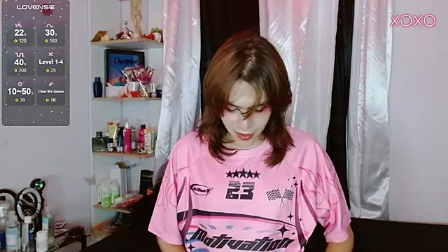 Snapshot of shun_sun chatting on 03.17.25 shun sun online show from 03.17.25