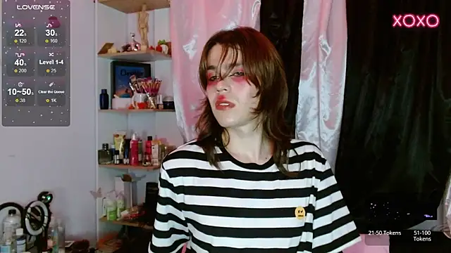 Snapshot of shun_sun chatting on 03.20.25 shun sun online show from 03.20.25