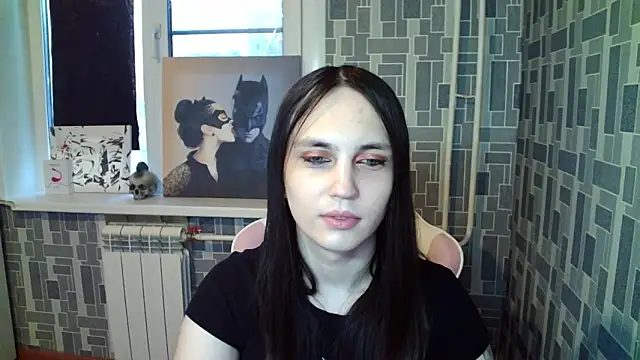 Snapshot of BlackHe4rts_ chatting on 10.31.25 BlackHe4rts online show from 10.31.25