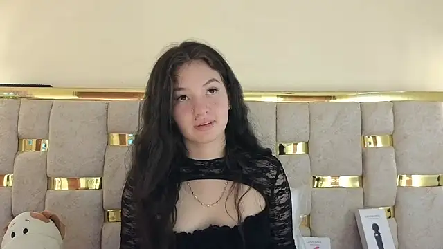 Snapshot of lilimini032 chatting on 02.14.26 lilimini032 online show from 02.14.26