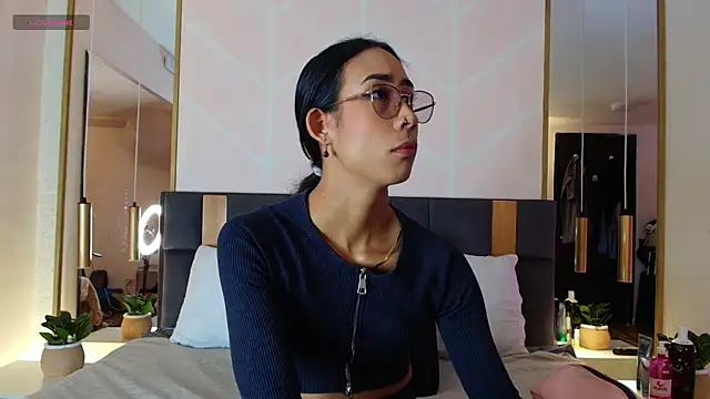 GabyPetit online show from 01.08.26