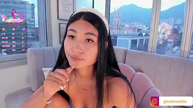 Megan Lim online show from 02.20.25