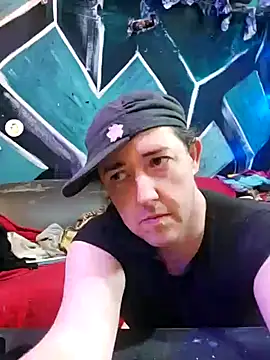 Boo-boo kittyfux online show from 11.07.25