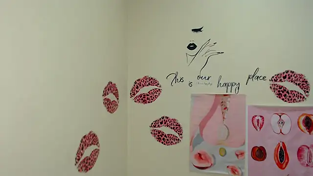 Snapshot of MademoiselleCl chatting on 01.07.25 MademoiselleCl online show from 01.07.25