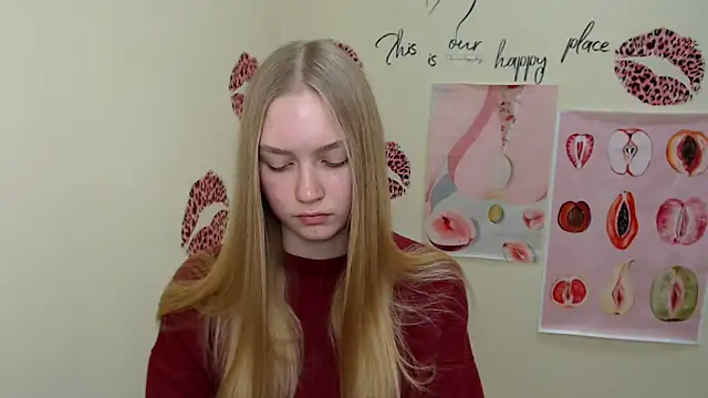 Snapshot of MademoiselleCl chatting on 01.15.25 MademoiselleCl online show from 01.15.25