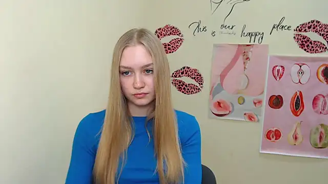 Snapshot of MademoiselleCl chatting on 02.26.25 MademoiselleCl online show from 02.26.25