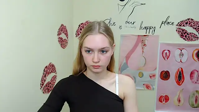 Snapshot of MademoiselleCl chatting on 03.16.25 MademoiselleCl online show from 03.16.25