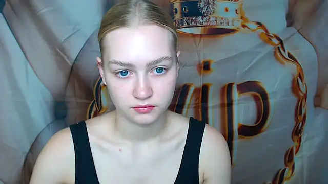 Snapshot of MademoiselleCl chatting on 09.12.25 MademoiselleCl online show from 09.12.25