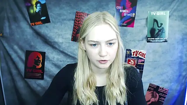 Snapshot of MademoiselleCl chatting on 09.27.25 MademoiselleCl online show from 09.27.25