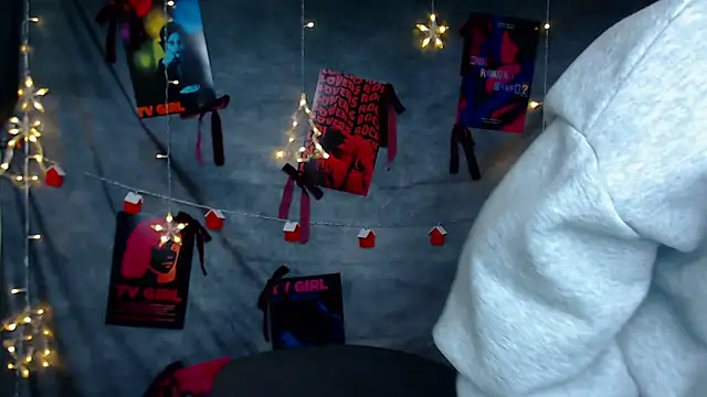 MademoiselleCl online show from 12.16.25