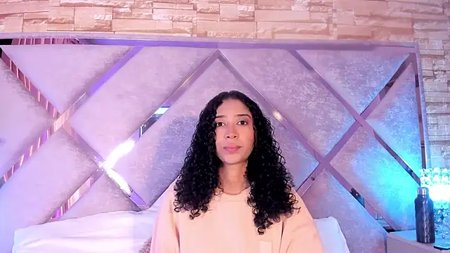  lanna jhonson  online show from 10.24.25