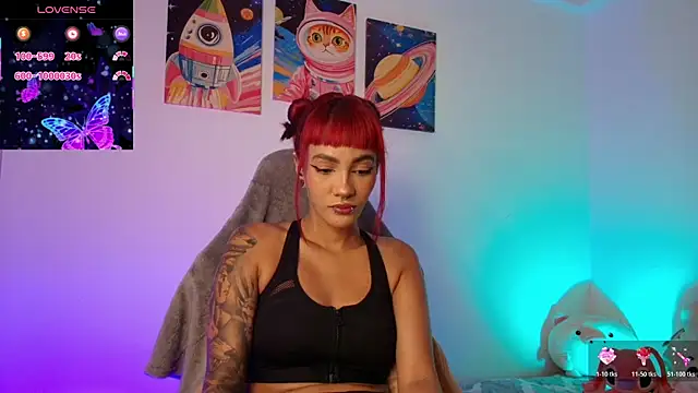 Snapshot of Nix_Taylor chatting on 10.23.25 Nix Taylor online show from 10.23.25