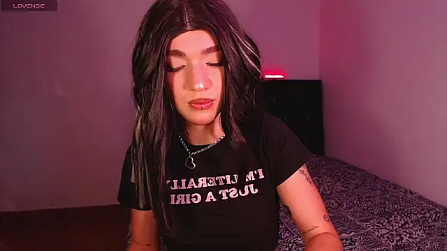 Snapshot of zarablare_ chatting on 01.16.25 zarablare online show from 01.16.25