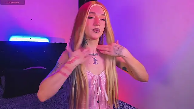 Snapshot of zarablare_ chatting on 03.02.26 zarablare online show from 03.02.26