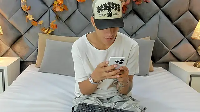 Buda and Cataleya  online show from 11.04.25