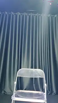 Snapshot of Youth3_ chatting on 12.14.25 Youth3 online show from 12.14.25